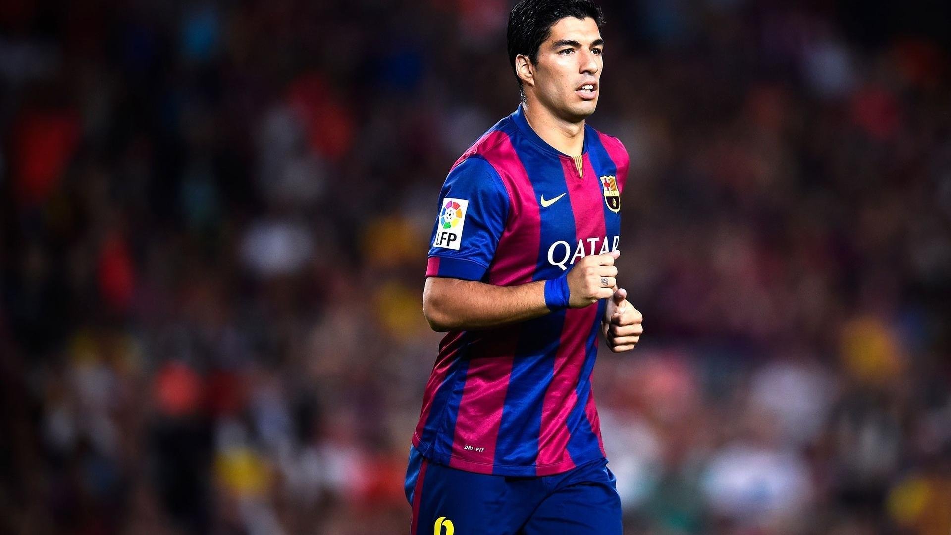 森林穿越夜跑极限赛 禁用耳机强调与大自然对话